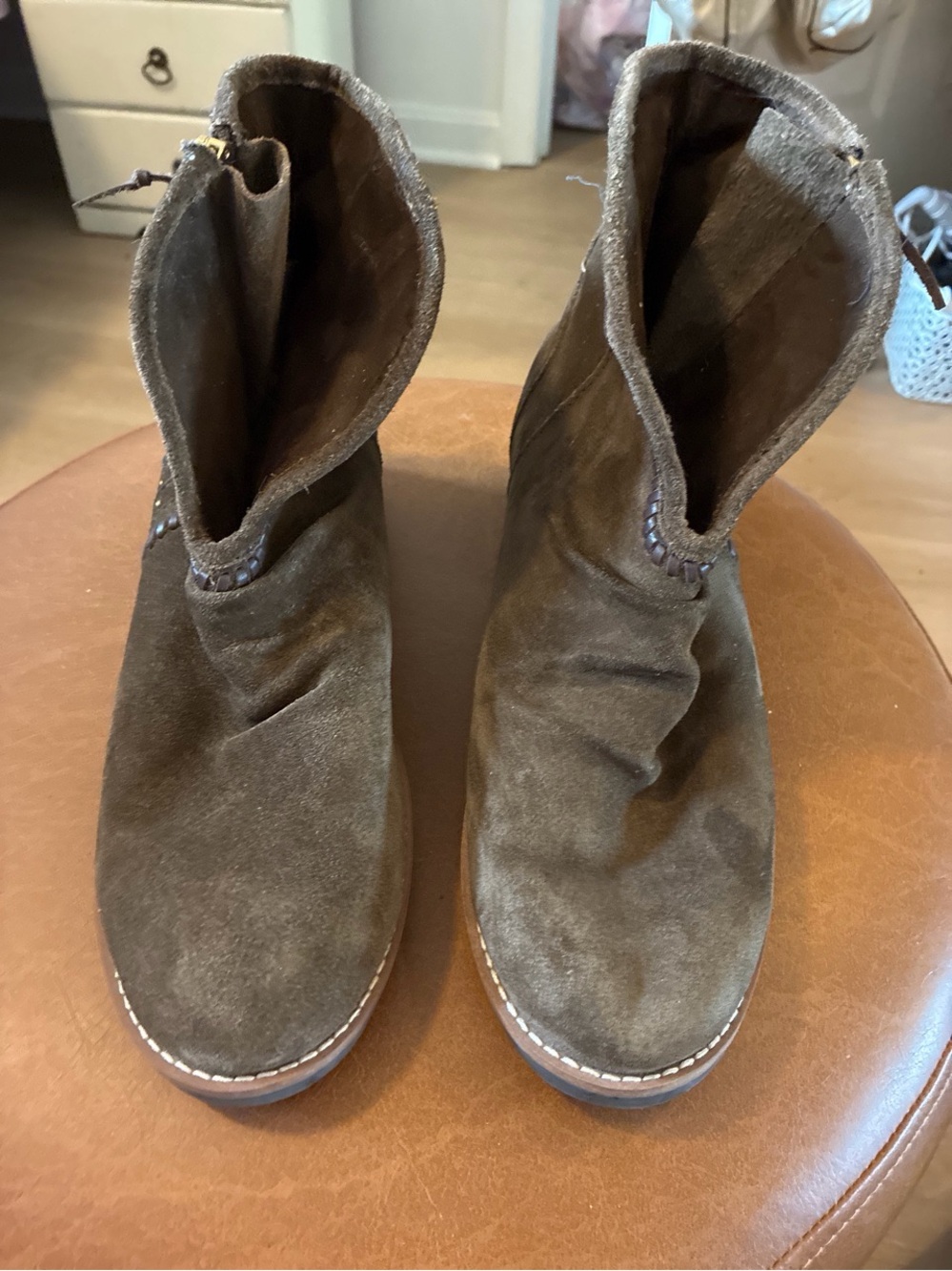 Latigo Olive Suede Slouch Ankle Boots Size 8.5